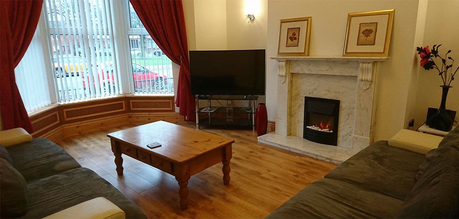154 Warwick Road, Carlisle - Lounge